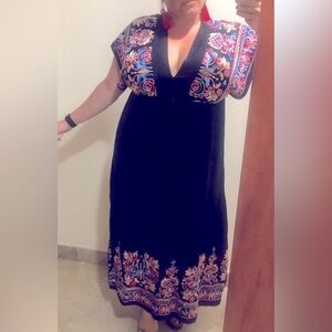 Hand sewn black bathing cover sz.L